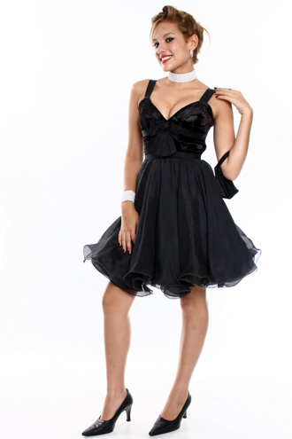 vestido preto luxo